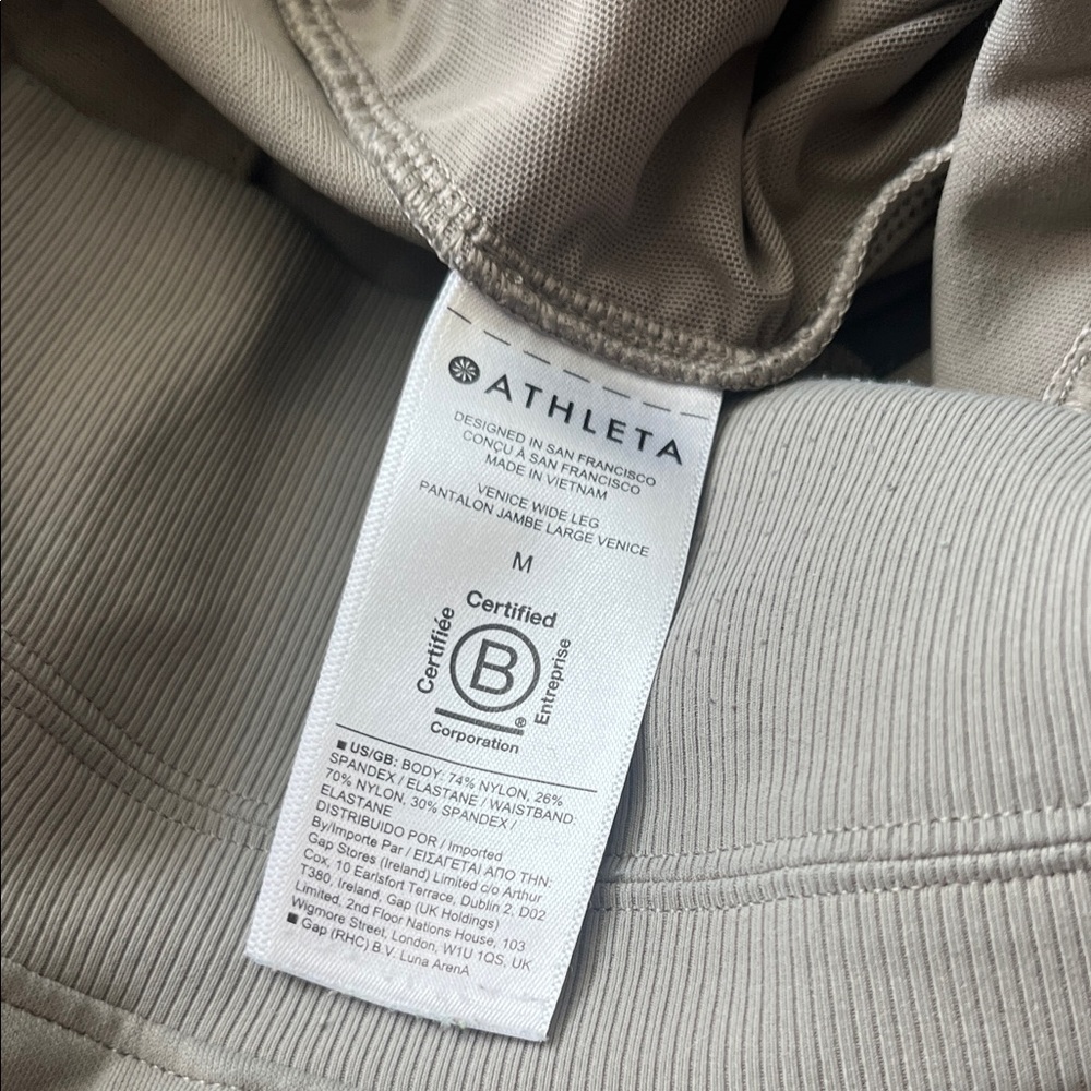 Athleta Stylish Gray Wide-Leg Pants - Picture 10 of 15
